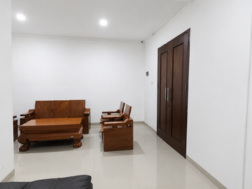 Dijual Rumah Dua Lantai Siap Huni di Taman Boston Puri Surya Jaya Gedangan Sidoarjo