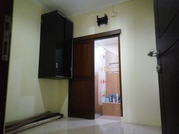 Rumah second minimalis 700 jt di Meruyung Depok