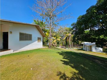 Se vende terreno de Playa  de 2612.78mts2 en Bijao (JAG/DR)