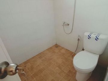 Rumah 2 lantai harga 800jtan di Butik Sariwangi Mansion