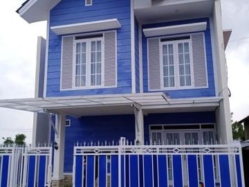 Rumah 2 lantai harga 800jtan di Butik Sariwangi Mansion
