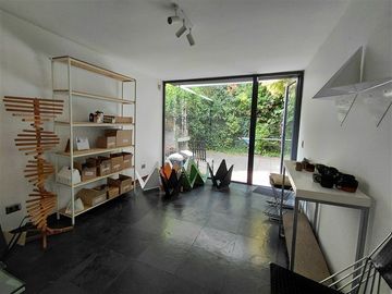 Casa en venta de 4 dorm. en La Dehesa exclusivo condominio