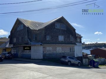 Local Comercial en Venta en Casa esquina con vista al mar, a pasos de Av. Los Héroes, Calbuco
