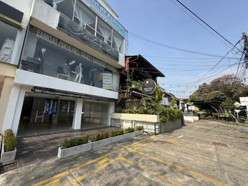 local en arriendo en camino real. Cod A4204