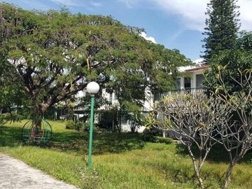 Oportunidad condominio de 12 casas acceso por Rio Mayo