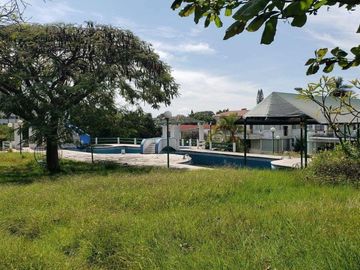 Oportunidad condominio de 12 casas acceso por Rio Mayo