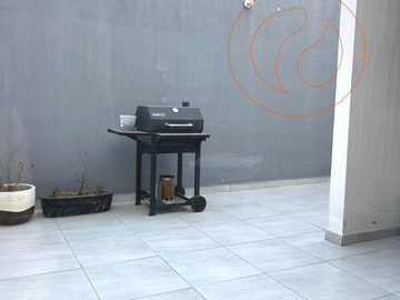 VENTA DE CASA EN RESIDENCIAL DEL BOSQUE ZONA POZOS