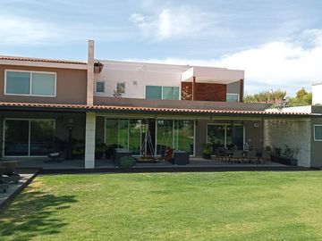 Casa en venta en El Campanario, Querétaro.