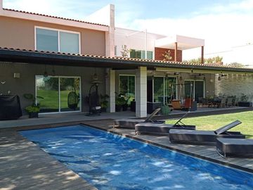 Casa en venta en El Campanario, Querétaro.