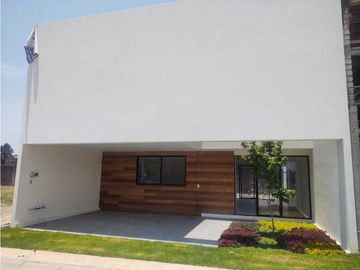 Casa En Venta En Cholula Fraccionamiento El Refugio