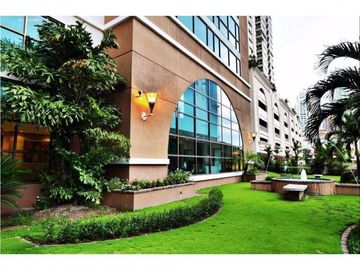 VENTA PENTHOUSE EN OCEAN PARK-499DM