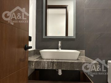 Casa en Venta Ubicada en Fraccionamiento Imperial de las Animas