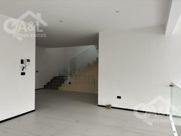 Casa en Venta Ubicada en Fraccionamiento Imperial de las Animas