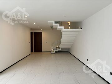 Casa en Venta Ubicada en Fraccionamiento Imperial de las Animas