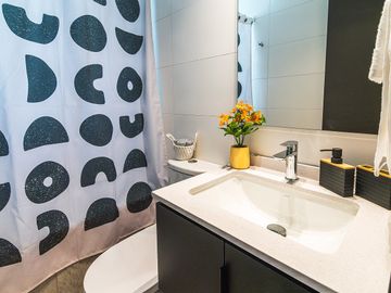 Departamento Full Amoblado 2D/2B – Edificio Hoy Estoril, Las Condes