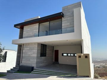 CASA EN VILLANDARES SLP