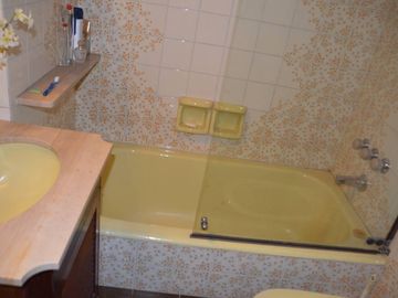 RECOLETA - Piso de Catg. Viv. 24hs. 2 Cocheras Fijas, Baulera, Balcon Aterrazado 3 Dorm (1 en suite), Gran Cocina, 2 Dependencias.