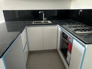 SEMIPISOS 3 AMBIENTES , AMPLIOS BALCONES , DOS HABITACIONES Y DOS BAÑOS , OPCION DE TERCER HAB EN UNIDADES EN DUPLEX