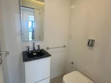 SEMIPISOS 3 AMBIENTES , AMPLIOS BALCONES , DOS HABITACIONES Y DOS BAÑOS , OPCION DE TERCER HAB EN UNIDADES EN DUPLEX