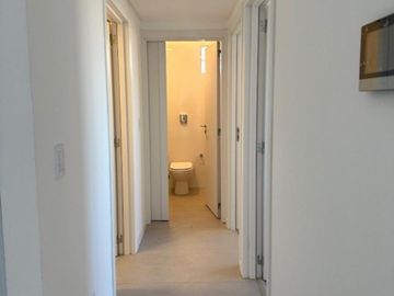 SEMIPISOS 3 AMBIENTES , AMPLIOS BALCONES , DOS HABITACIONES Y DOS BAÑOS , OPCION DE TERCER HAB EN UNIDADES EN DUPLEX