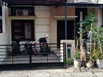 Rumah Taman Rieviera YKP Rungkut