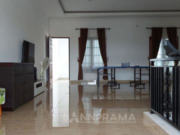 Rumah mewah lokasi setrategis di perumahaan mewah Depok
