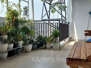 Rumah mewah lokasi setrategis di perumahaan mewah Depok