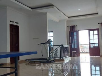 Rumah mewah lokasi setrategis di perumahaan mewah Depok