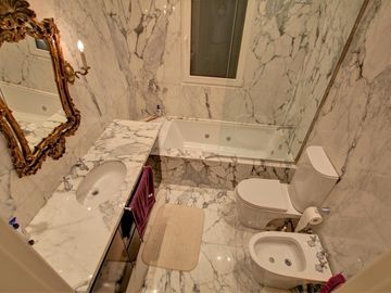 Uriburu y Arenales - Piso de Categoría en Venta - 377m2 *TOUR360 DISPONIBLE*
