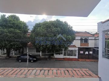 casa en venta en niza. Cod V102024
