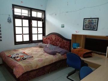 Rumah di Perum YKP Pandugo I