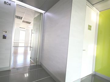Oficina en Providencia vista privilegiada Metro Manuel Montt