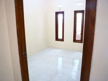Rumah second murahhh Perum Gunung Anyar 800juta