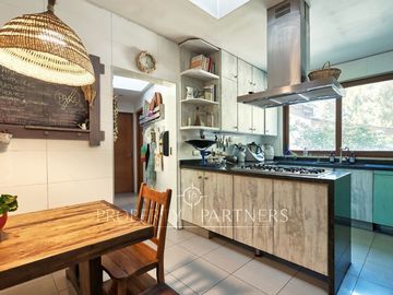 Casa en Chicureo Centro,  a pasos de Colegio Santa Cruz