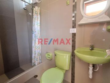 🏡 DEPARTAMENTO EN VENTA – SANTA VICTORIA CHICLAYO

📍 Ubicación privilegiada en Santa Victoria
Si buscas un departamento cómodo, funcional y en una