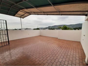 SE VENDE CASA COMERCIAL ESQUINERA DE 6 NIVELES