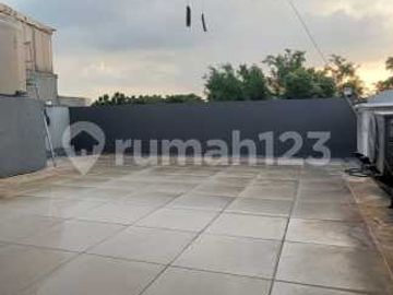 Di Jual Rumah di Kelapa Dua. Kebun Jeruk Jak-Bar