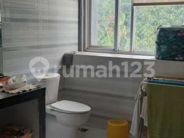 Di Jual Rumah di Kelapa Dua. Kebun Jeruk Jak-Bar
