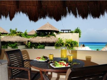 Penthouse 2 recamaras a una cuadra del mar en venta en playa del carmen