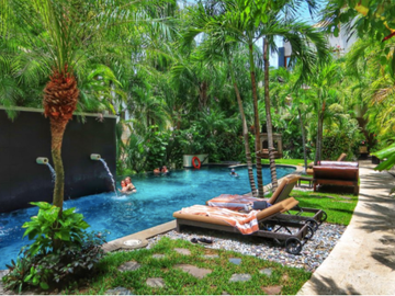 Penthouse 2 recamaras a una cuadra del mar en venta en playa del carmen
