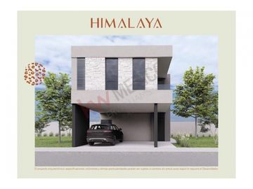 Casa moderna y fina. Himalaya. reas verdes espaciosas en Juárez