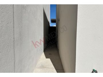 Casa moderna y fina. Himalaya. reas verdes espaciosas en Juárez