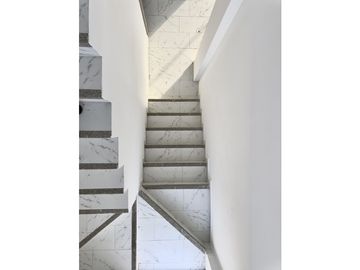CASAS MODERNA A ESTRENAR EN VENTA EN URB PORTÓN DEL SOL - MANTA