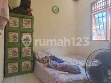 Rumah Kontrakan 2 Pintu Dekat Pasar Lenteng