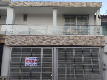 casa en arriendo en el bosque. Cod A11895