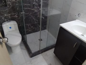 casa en arriendo en el bosque. Cod A11895