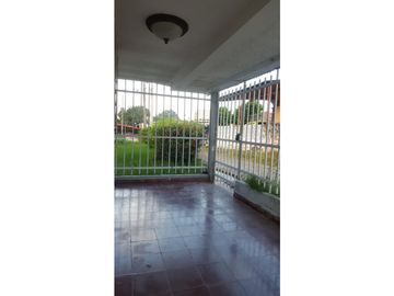 VENTA DE CASA DE ESQUINA EN SAN MIGUELITO  - VILLA GUADALUPE