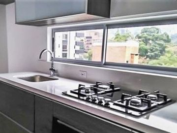 PR11820 SE VENDE APARTAMENTO EN SECTOR DE ALEJANDRIA / EL POBLADO.