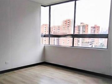 PR11820 SE VENDE APARTAMENTO EN SECTOR DE ALEJANDRIA / EL POBLADO.