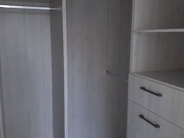 VENDO HERMOSA SUITE CERCA UDLA